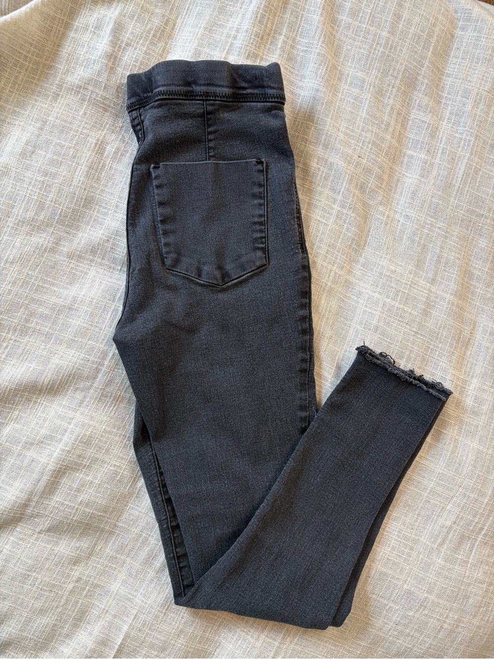 Free People High-Rise Busted Knee Skinny Jeans - Washed Black - Size 26